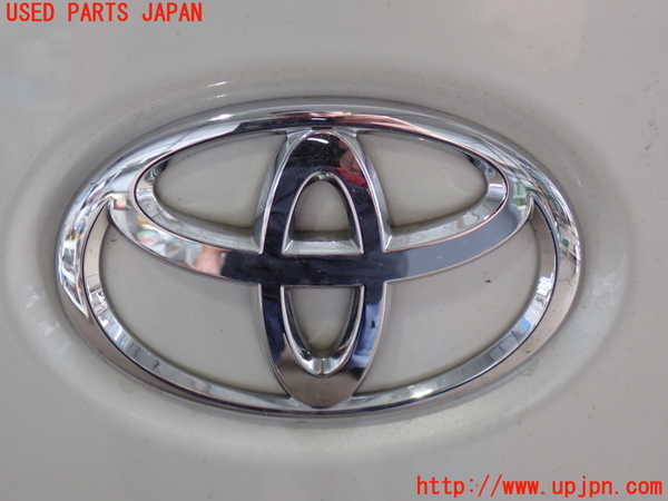 2UPJ-9240671631]ハイエースバン200系(GDH201V)エンブレム1 中古_2