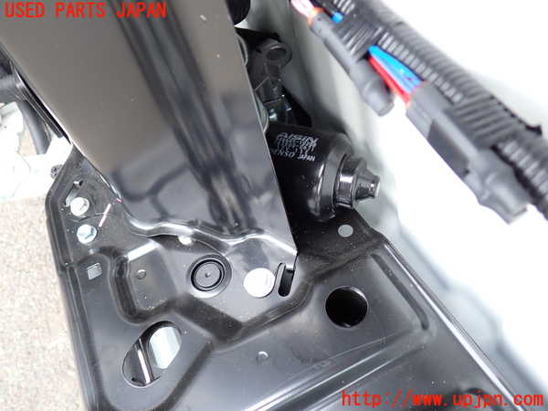2UPJ-9240671319]ハイエースバン200系(GDH201V)右後パワースライドドアユニット 中古_2