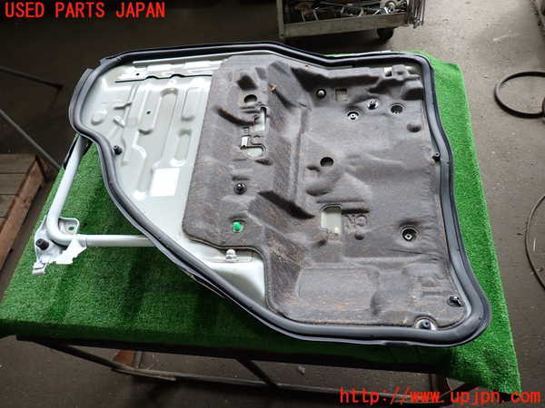 2UPJ-9240672160]ハイエースバン200系(GDH201V)エンジンアッパーカバー ジャンク_5