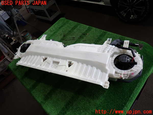 2UPJ-9240676082]ハイエースバン200系(GDH201V)エバポレーター2(リヤ) ジャンク_5