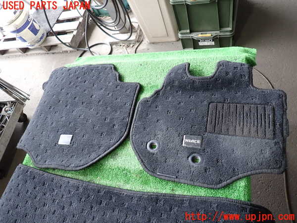 2UPJ-9240677800]ハイエースバン200系(GDH201V)フロアマット 中古_2