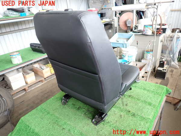 2UPJ-9240677065]ハイエースバン200系(GDH201V)助手席シート 中古_4