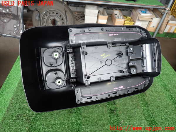 2UPJ-9240677540]ハイエースバン200系(GDH201V)センターコンソール ジャンク_5