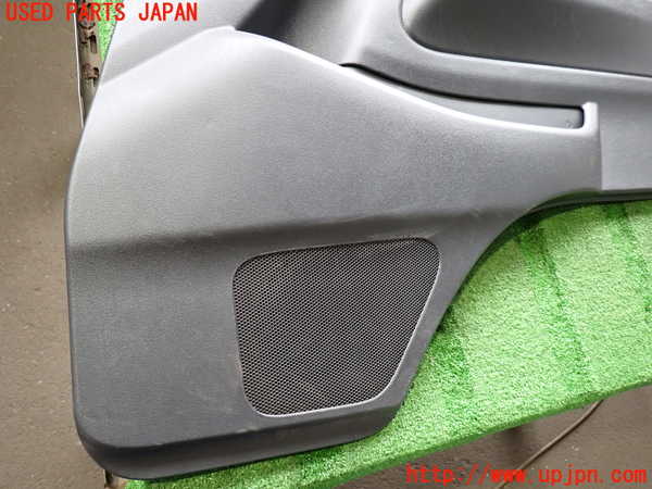 2UPJ-9240671234]ハイエースバン200系(GDH201V)右前ドア内張り 中古_2