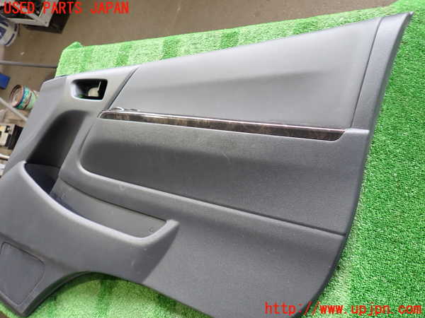 2UPJ-9240671234]ハイエースバン200系(GDH201V)右前ドア内張り 中古_3