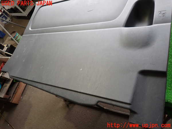 2UPJ-9240671324]ハイエースバン200系(GDH201V)左後ドア内張り 中古_2