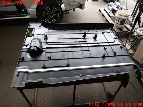 2UPJ-9240671324]ハイエースバン200系(GDH201V)左後ドア内張り 中古_5