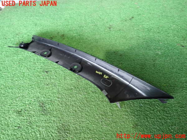 2UPJ-9240677655]ハイエースバン200系(GDH201V)右フロントピラートリム 中古_4