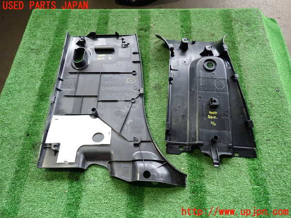 2UPJ-9240677665]ハイエースバン200系(GDH201V)右センターピラートリム 中古_4