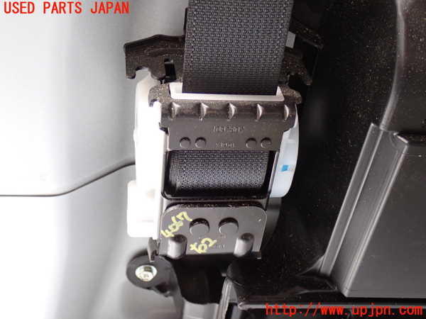 2UPJ-9240677155]ハイエースバン200系(GDH201V)右2列目シートベルト 中古_2