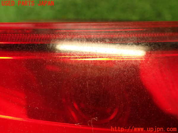 2UPJ-9240681530]マセラティ・クアトロポルテ(MQP30A)右テールランプ 中古_4