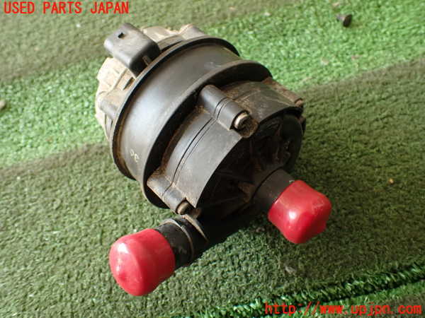 2UPJ-9240682110]マセラティ・クアトロポルテ(MQP30A)ウォーターポンプ 中古_2