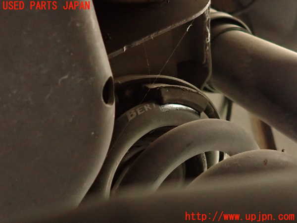 2UPJ-9240685105]マセラティ・クアトロポルテ(MQP30A)左リアスプリング(社外) 中古_2