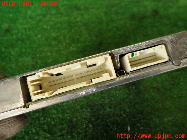 2UPJ-9240686525]マセラティ・クアトロポルテ(MQP30A)アンプ 中古_3