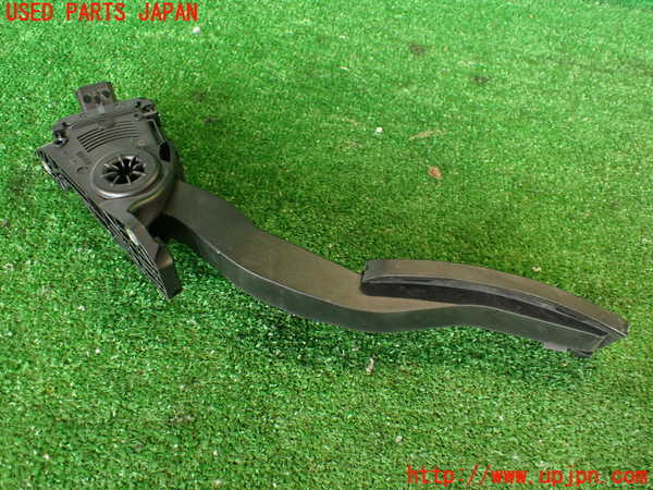 2UPJ-9240686381]マセラティ・クアトロポルテ(MQP30A)センサー1(アクセルペダル) 中古_2