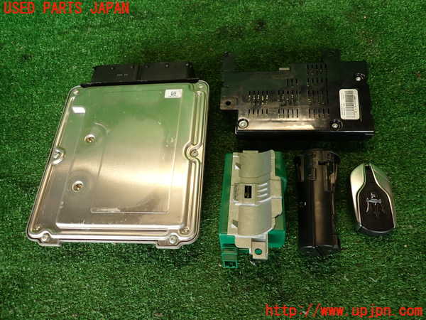 2UPJ-9240686110]マセラティ・クアトロポルテ(MQP30A)エンジンコンピューター 中古_2
