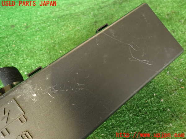 2UPJ-9240686742]マセラティ・クアトロポルテ(MQP30A)ヒューズボックス2(室内運転席側) 中古_2