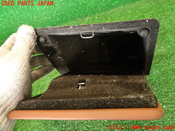 2UPJ-9240687841]マセラティ・クアトロポルテ(MQP30A)小物入れ1 中古_4