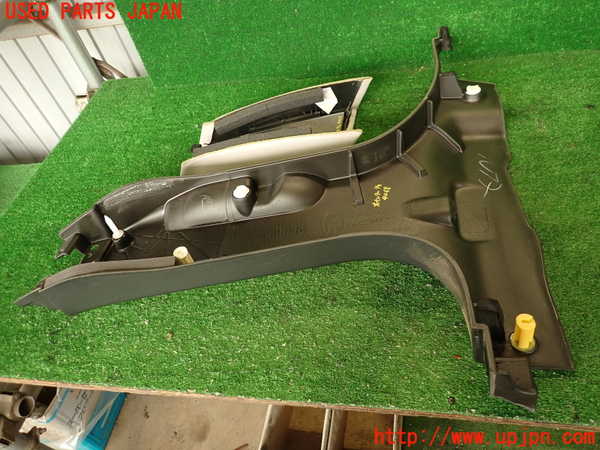 2UPJ-9240687665]マセラティ・クアトロポルテ(MQP30A)右センターピラートリム 中古_5
