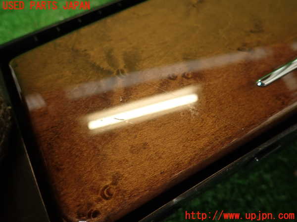 2UPJ-9240687810]マセラティ・クアトロポルテ(MQP30A)ドリンクホルダー 中古_2