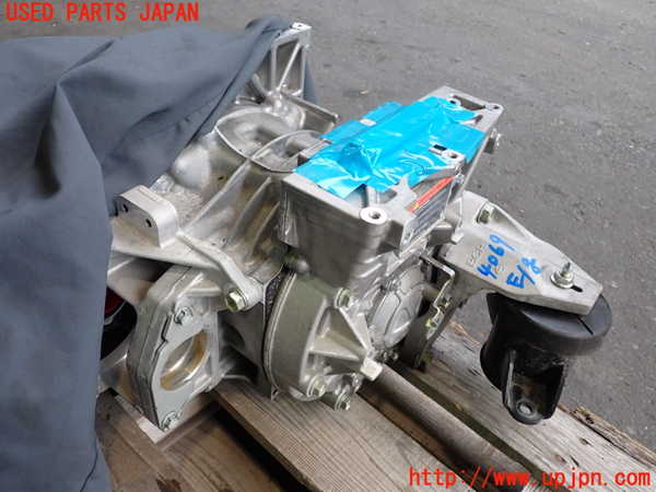 2UPJ-9240692010]日産リーフ(ZE1)エンジン EM57 中古_2