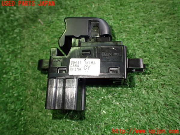 2UPJ-9240696245]日産リーフ(ZE1)左前パワーウィンドウスイッチ 中古_3