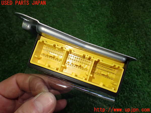 2UPJ-9240696145]日産リーフ(ZE1)エアバッグコンピューター (展開済) 中古_3