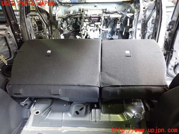 2UPJ-9240697385]日産リーフ(ZE1)リアシート 中古_5
