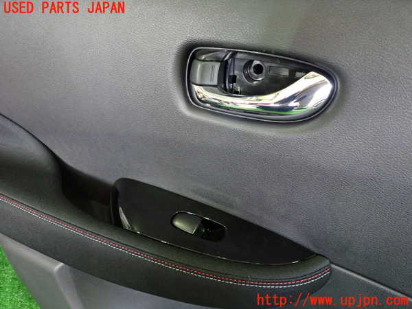 2UPJ-9240691324]日産リーフ(ZE1)左後ドア内張り 中古_2