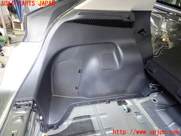 2UPJ-9240697680]日産リーフ(ZE1)左リアピラートリム 中古_3