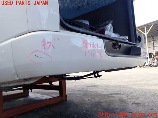 2UPJ-9240701610]ハイエースバン200系(KDH206V)リアバンパー 中古_2