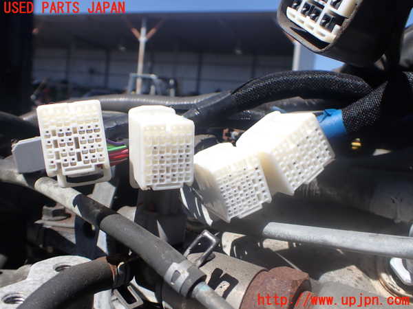 2UPJ-9240702010]ハイエースバン200系(KDH206V)エンジン 1KD-FTV 4WD 中古_3