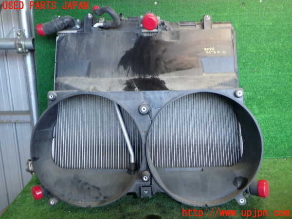 2UPJ-9240702321]ハイエースバン200系(KDH206V)ラジエーター1 中古_2