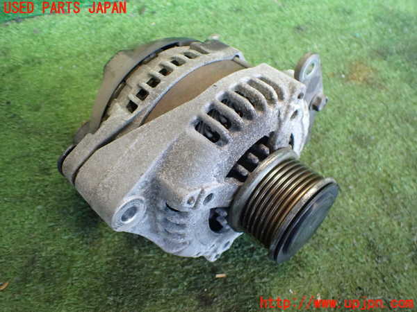 2UPJ-9240706015]ハイエースバン200系(KDH206V)オルタネーター(ダイナモ) 中古_2