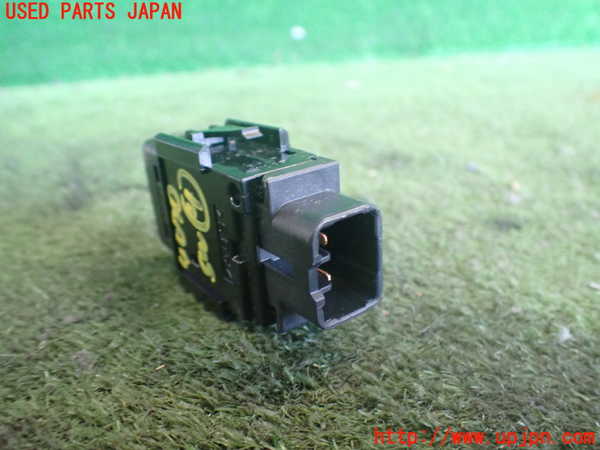 2UPJ-9240706309]ハイエースバン200系(KDH206V)スイッチ4(リアファン) 中古_2