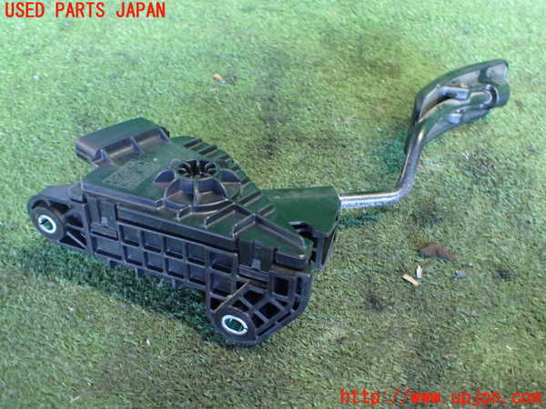 2UPJ-9240706381]ハイエースバン200系(KDH206V)センサー1(アクセルペダル) 中古_2