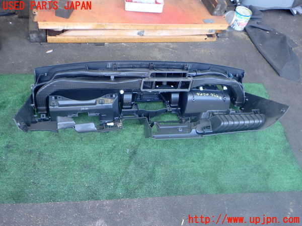 2UPJ-9240707505]ハイエースバン200系(KDH206V)ダッシュボード 中古_4