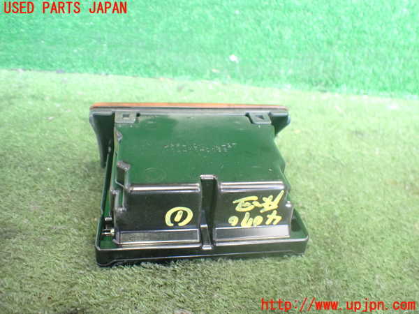 2UPJ-9240707821]ハイエースバン200系(KDH206V)灰皿1 中古_2