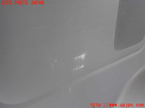 2UPJ-9240707680]ハイエースバン200系(KDH206V)左リアピラートリム 中古_3