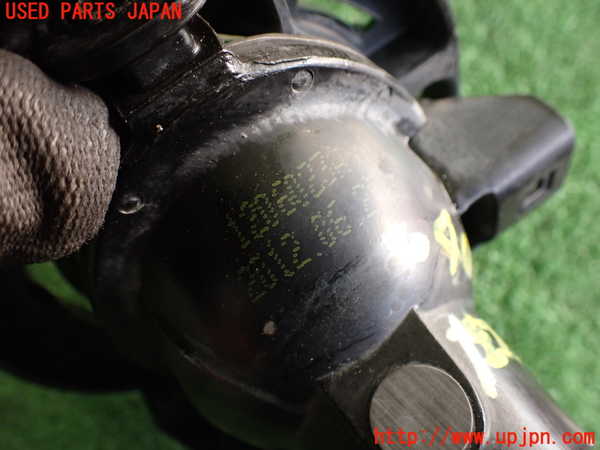 2UPJ-9240711182]クライスラー・300(LX36)左フォグ 中古_3