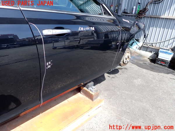 2UPJ-9240711230]クライスラー・300(LX36)右前ドア 中古(43R-00257 M700)_2