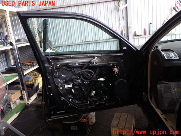 2UPJ-9240711260]クライスラー・300(LX36)左前ドア 中古(43R-00257 M700)_4