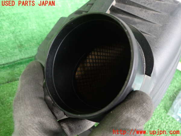 2UPJ-9240712560]クライスラー・300(LX36)エアクリーナーボックス 中古_2