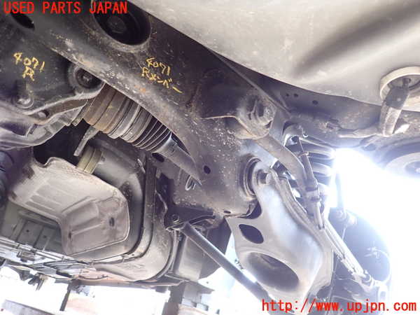 2UPJ-9240715295]クライスラー・300(LX36)リアメンバー 中古_2