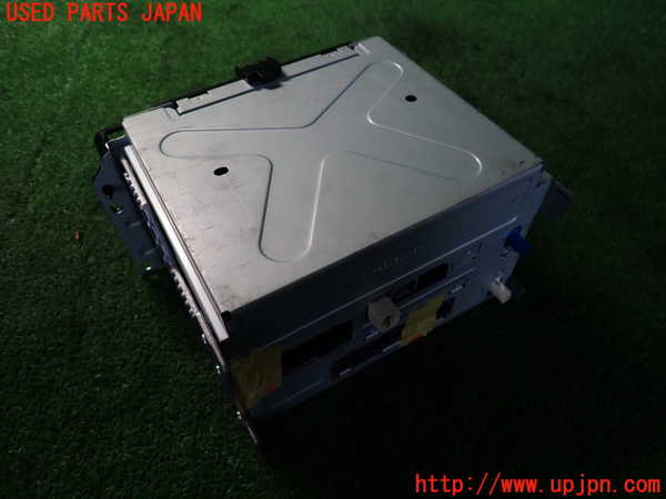 2UPJ-9240716480]クライスラー・300(LX36)CDプレーヤー 中古_2