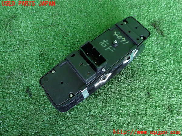 2UPJ-9240716240]クライスラー・300(LX36)右前パワーウィンドウスイッチ 中古_2