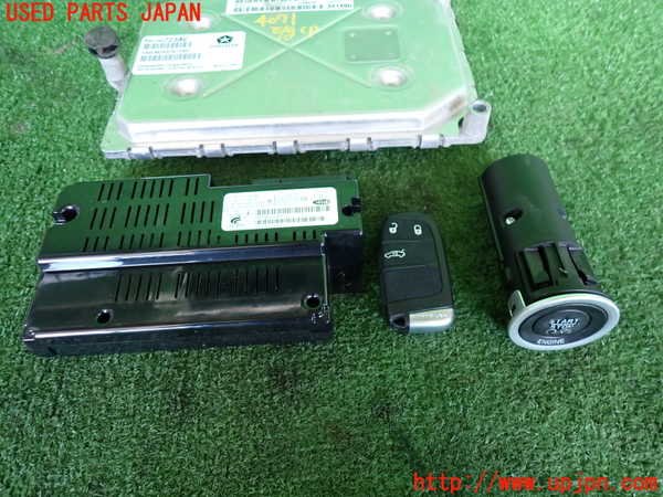 2UPJ-9240716110]クライスラー・300(LX36)エンジンコンピューター 中古_3
