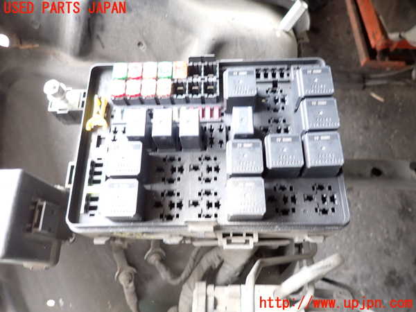 2UPJ-9240716741]クライスラー・300(LX36)ヒューズボックス1 中古_2