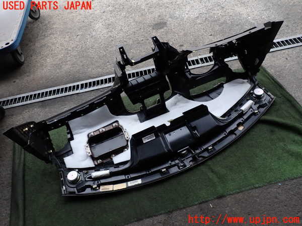 2UPJ-9240717505]クライスラー・300(LX36)ダッシュボード 中古_5