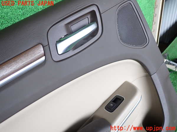 2UPJ-9240711324]クライスラー・300(LX36)左後ドア内張り 中古_2
